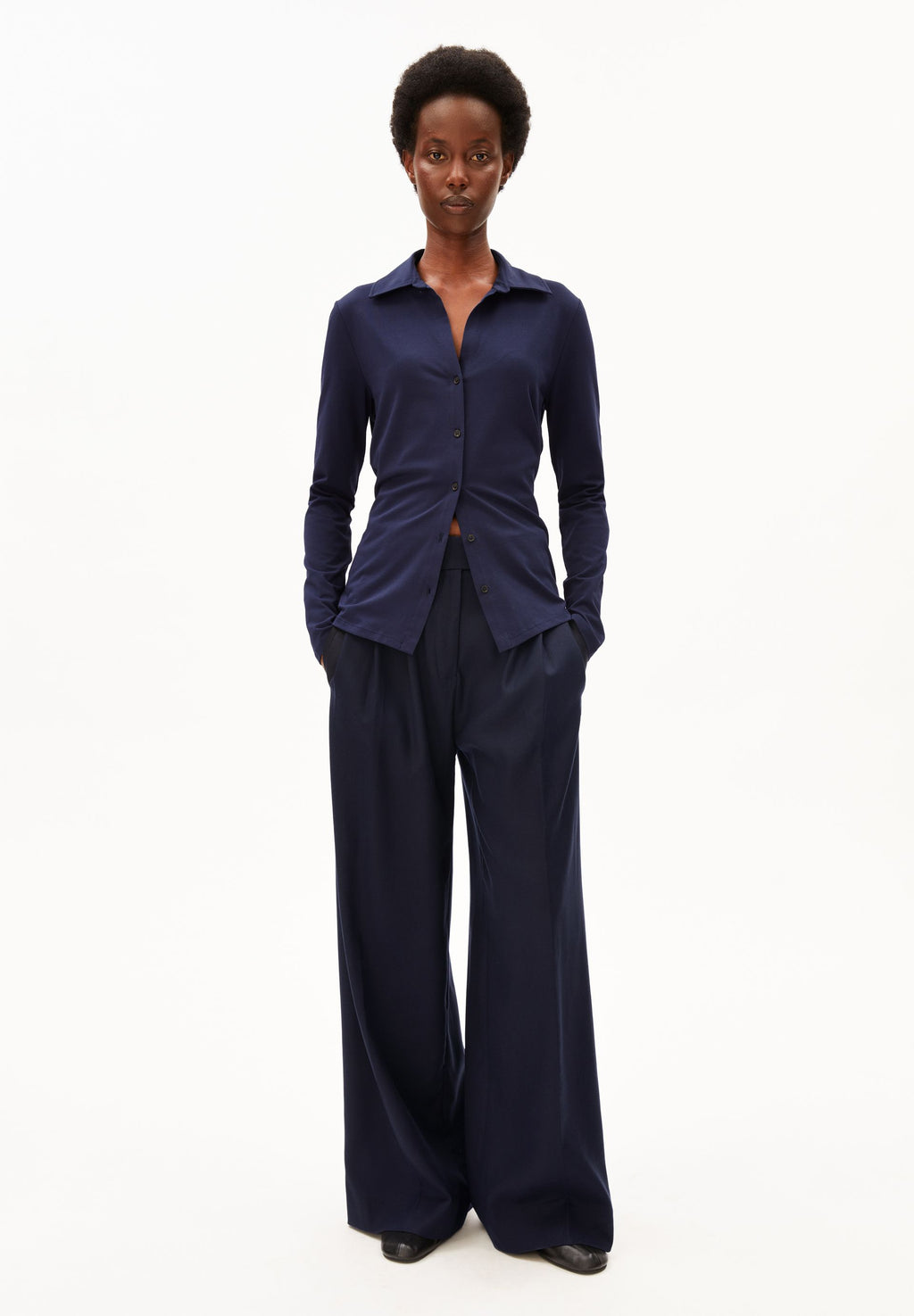 Nalaannia Blouse Tinted Navy