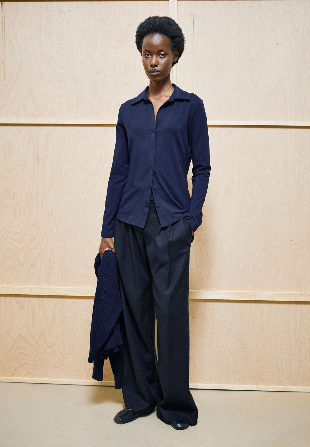 Nalaannia Blouse Tinted Navy