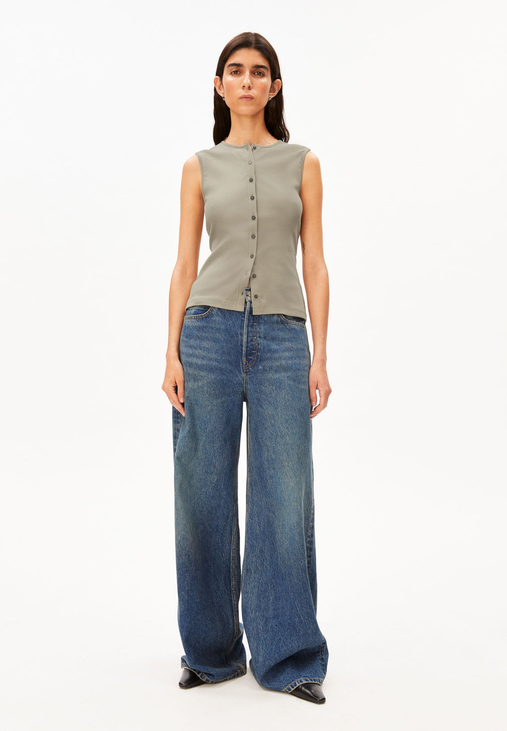 Rib Button Top Light Sage