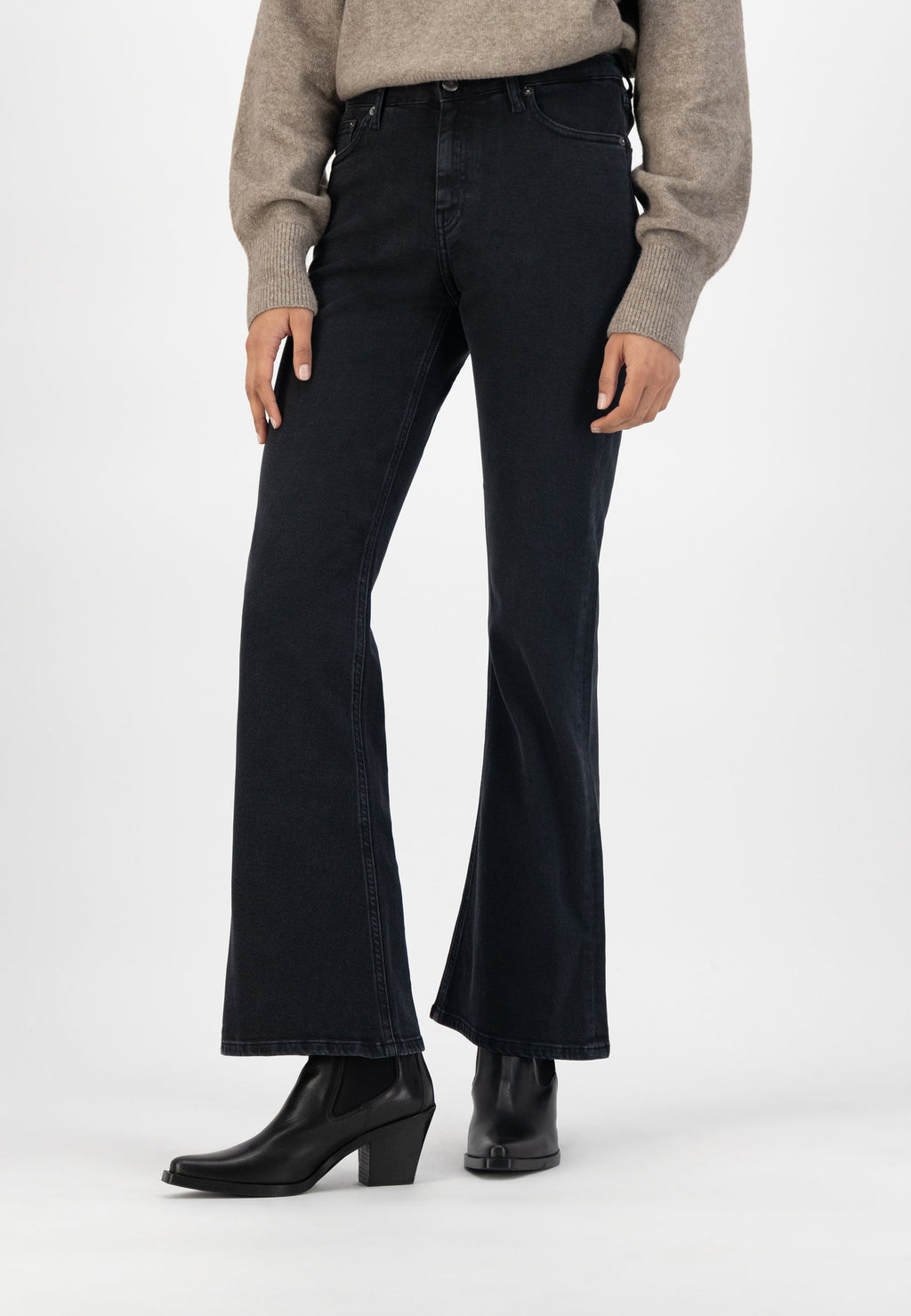 Isy Flared Stone Black