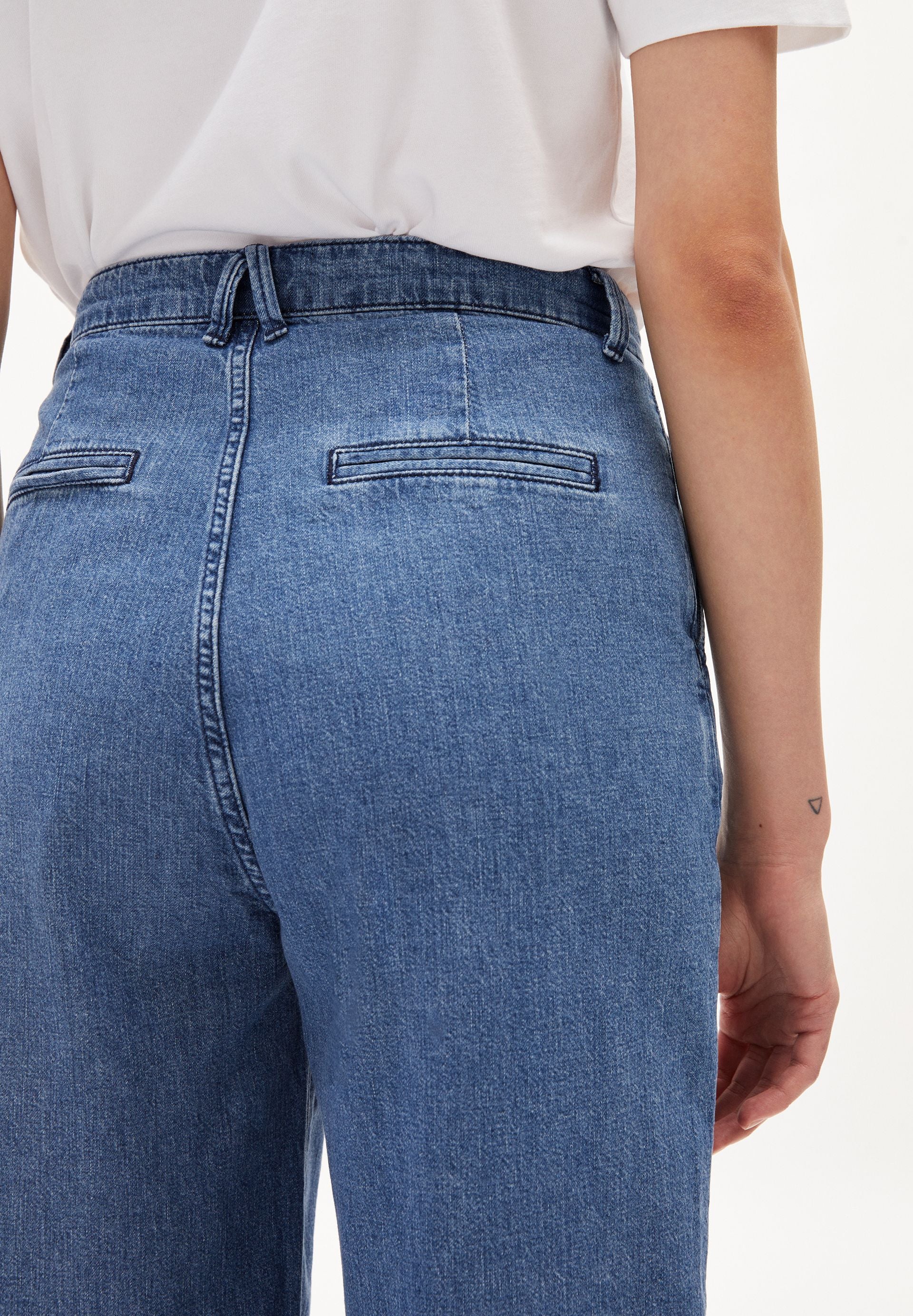 Evinaa Hose Iced Indigo