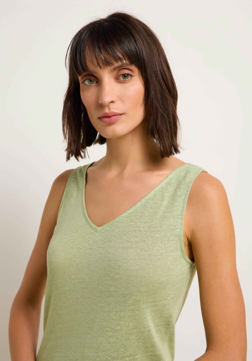 Tanktop mit V-Ausschnitt Wasabi