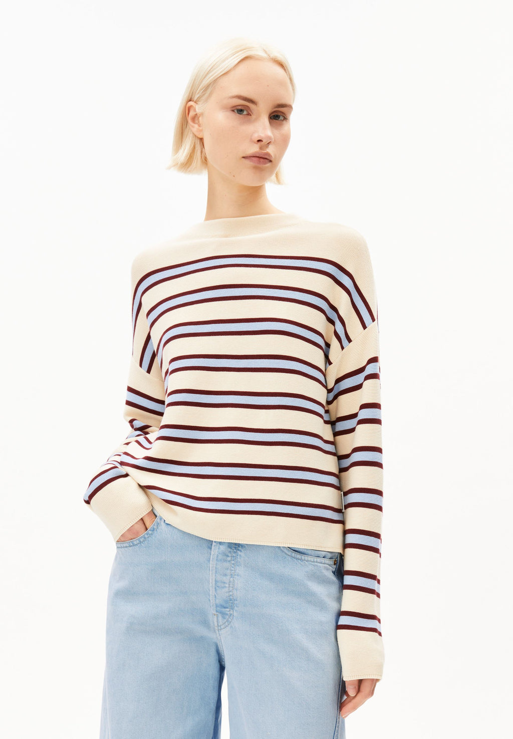 Merinaa Striped Knit Sweater Oatmilk-Velvet Red-Soft Blue