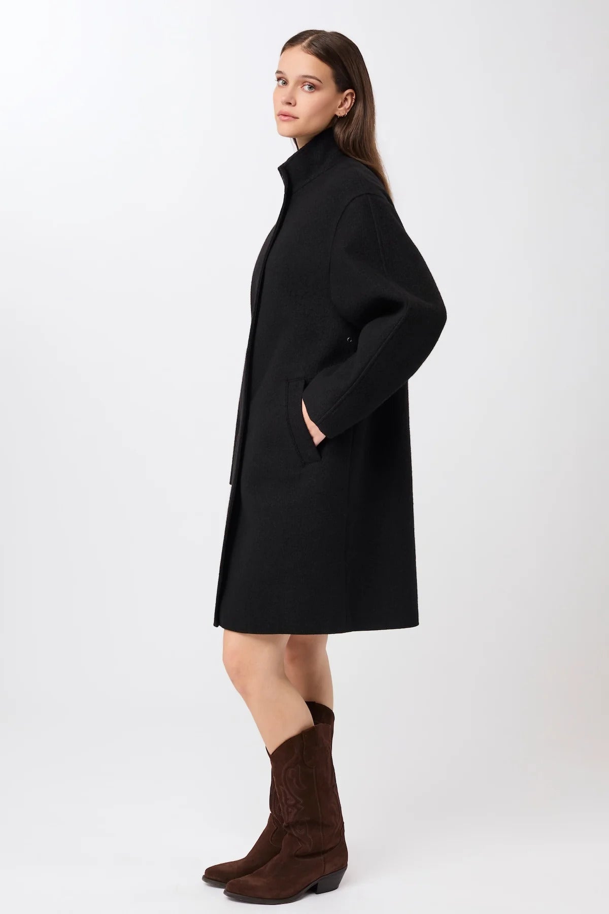 Kurzer Mantel aus Walk mit Membran Black
